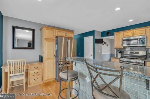 238 Pt Pleasant Ave, Berkeley Township NJ 08721-1354 exterior