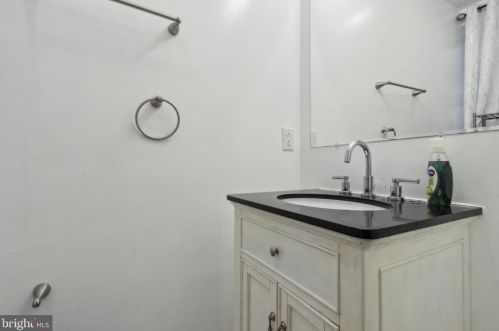 1557 9 St, Philadelphia PA 19148-3701 exterior