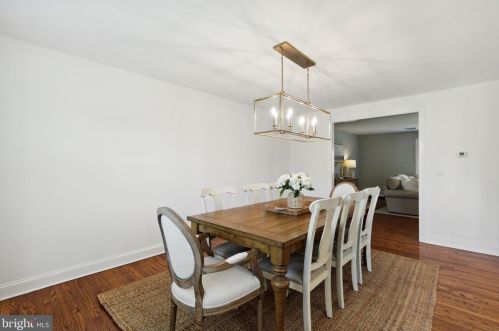 304 Pheasant Dr, Huntingdon Valley PA  19006-3038 exterior