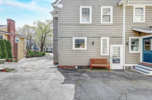 433 Wayland Ave, Providence RI  02906-4662 exterior