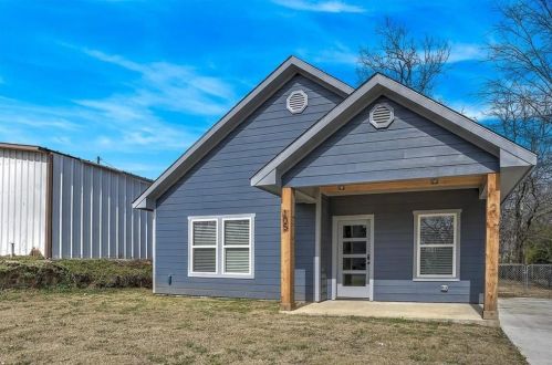 105 Morton St, Denison TX  75021-2515 exterior