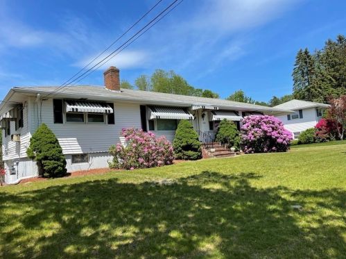 6 Dennis Dr, Worcester, MA 01606-2410