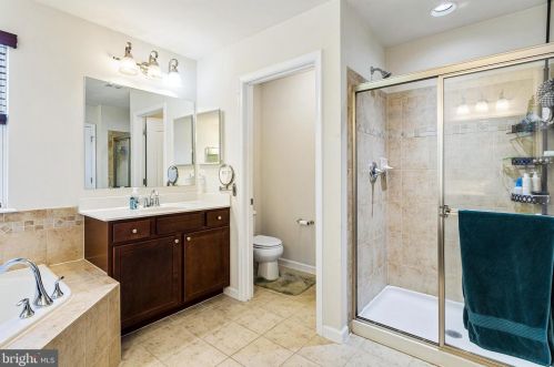 7722 Hollins Chapel Ct, Glen Burnie MD 21060-8396 exterior