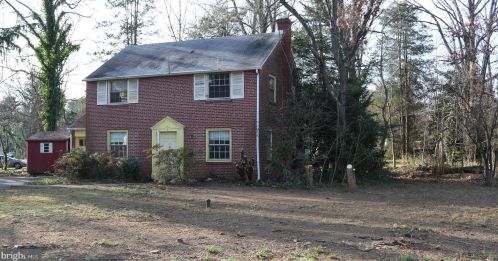 9 Rose Valley Rd, Media, PA 19063-4217