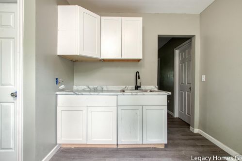 175 Walton Ave, Meskegon MI 49442-3253 exterior