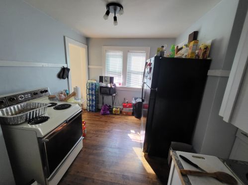 4651 48, Milwaukee WI 53220-4113 exterior