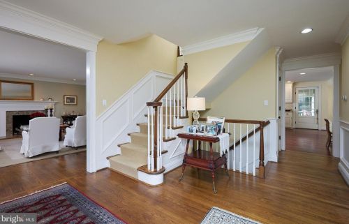 10019 Kendale Rd, Rockville MD  20854-4256 exterior