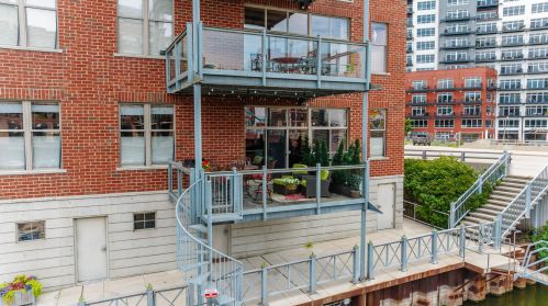 130 Water St, Milwaukee WI 53202-6018 exterior