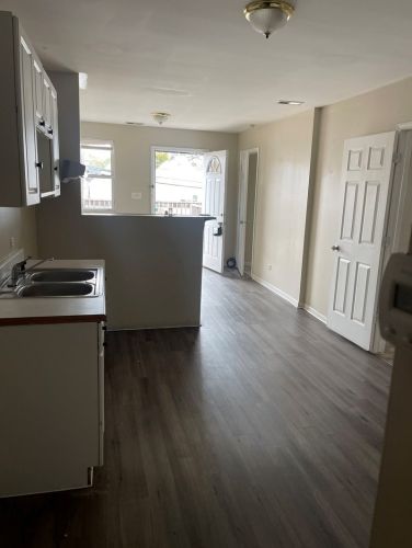 2627 Keeler Ave, Chicago IL 60652-3125 exterior