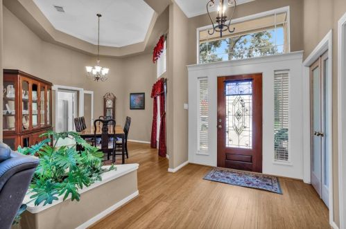 11 Greenview St, Montgomery TX 77356-8456 exterior