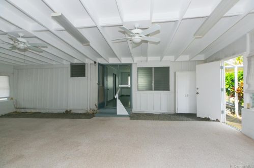 316 Elelupe Rd, Honolulu HI 96821-2211 exterior