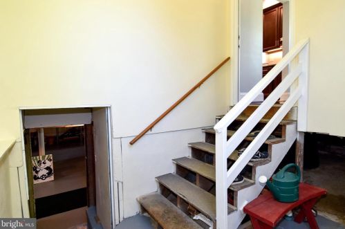 1023 19 St, Arlington VA 22202-1611 exterior