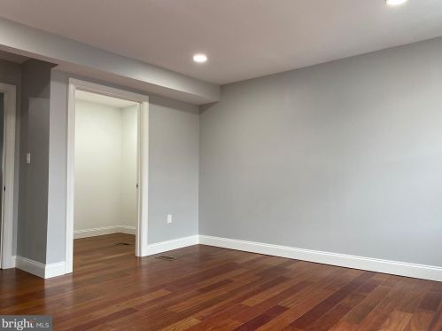 1021 Ellsworth St, Philadelphia PA  19147-4637 exterior