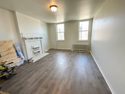 1906 Brownsville Rd, Pittsburgh PA 15210-4204 exterior