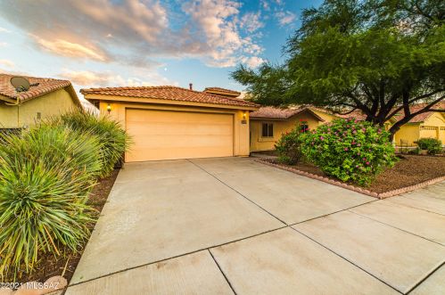 7629 Freshwater Pearl Dr, Tucson AZ  85747-5728 exterior