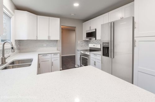 150 Oriole Rd, Matteson, IL 60443-1017