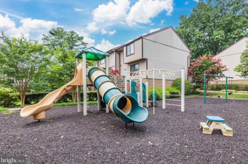 1758 Westwind Way, Mc Lean VA 22102-1612 exterior