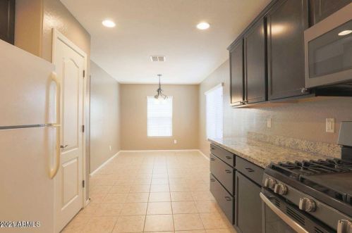 2006 Anderson Dr, Phoenix AZ  85022 exterior