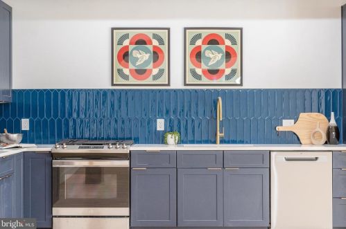 2218 Emerald St, Philadelphia PA 19134-2505 exterior