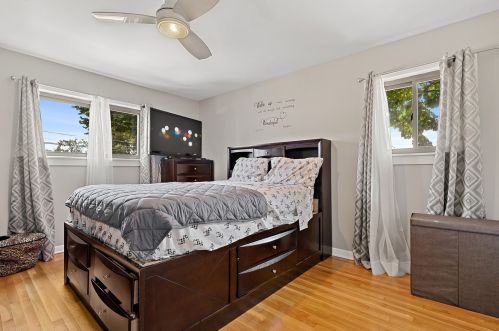 9557 La Salle St, Chicago IL  60628-1327 exterior