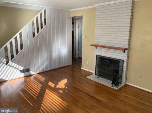 5904 Lemay Rd, Rockville MD  20851-2327 exterior