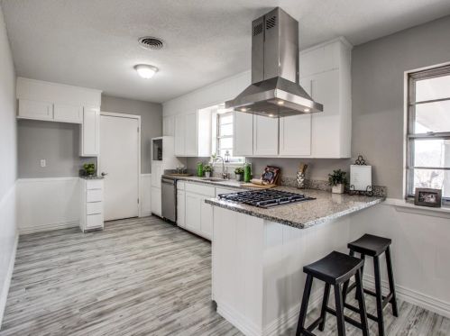 204 Ross Ave, Denison TX 75020-3648 exterior