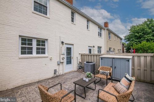 3824 Ingalls Ave, Alexandria VA 22302-1810 exterior