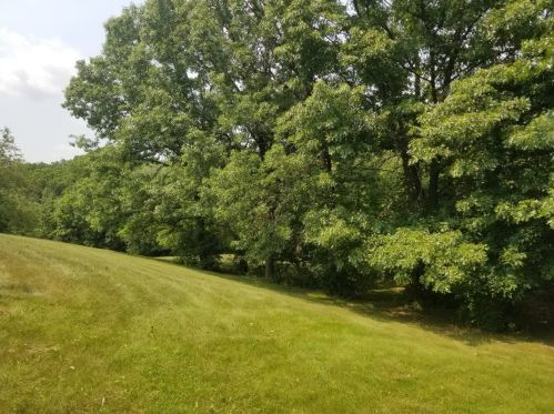 7817 Vly Hl Rd, Bull Valley IL 60098-7885 exterior