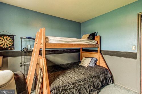 1790 Creamery Rd, Quakertown PA 18951-5518 exterior