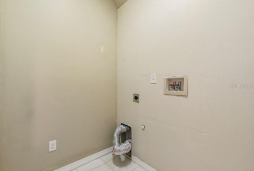 8321 King Blossom Ct, Tampa FL  33615-3244 exterior