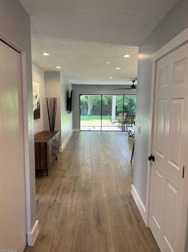 1160 Michigan Ave, Naples FL 34103-3873 exterior