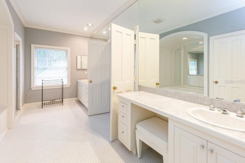 914 Alameda St, Orlando FL 32804-6903 exterior