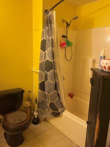 60 Lincoln St, Woonsocket RI 02895-5245 exterior