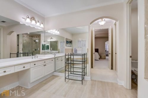 235 Lake Summit Vw, Atlanta GA  30342-1979 exterior