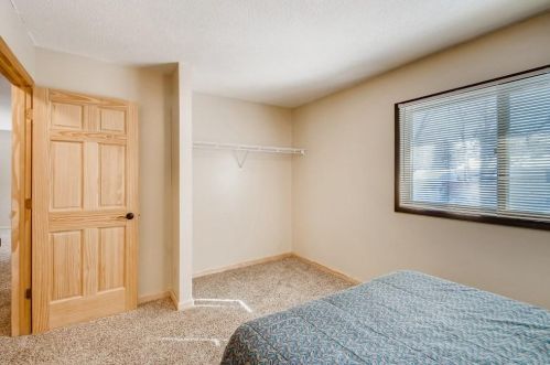 1616 Eugene St, Saint Paul MN 55110-3341 exterior