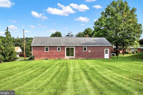 119 Kokomo Ave, Hummelstown PA 17036-1118 exterior