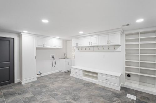 5532 Forbes Ave, Pittsburgh PA  15217-1126 exterior