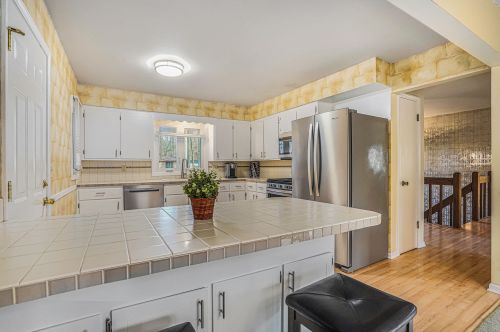 4787 Grenadier Dr, Wyoming MI exterior