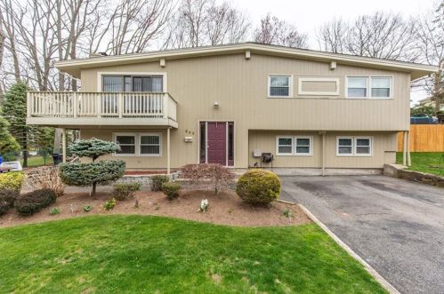 263 Lexington Ave, Providence, RI 02907-1707