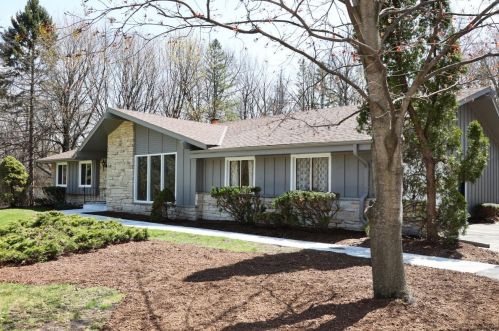 4445 Upham Ave, Milwaukee WI  53220-5122 exterior