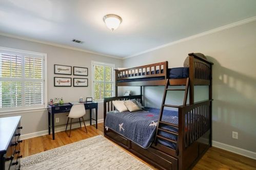 305 Drummen Ct, Atlanta GA 30328-2658 exterior