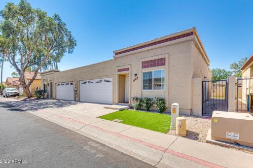 1107 Charleston Ave, Phoenix AZ  85022-1145 exterior