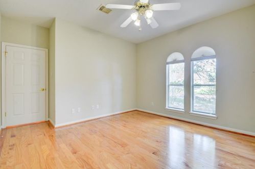 1823 Mountain Aspen Ln, Humble TX 77345-2165 exterior