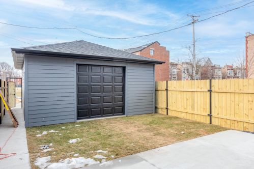 6502 University Ave, Chicago IL 60619-1327 exterior