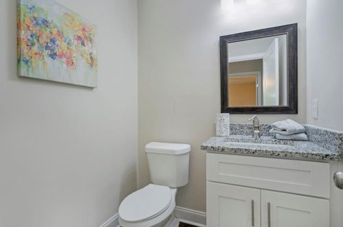 1201 Clearview Dr, Atlanta GA  30319-4103 exterior