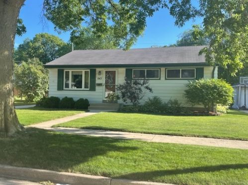 843 Doty Pl, Milwaukee, WI 53207-5111