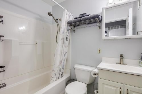 737 Southshire Dr, Saint Louis MO 63125-5119 exterior