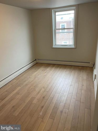 225 Weymouth Rd, Darby PA 19023-1425 exterior