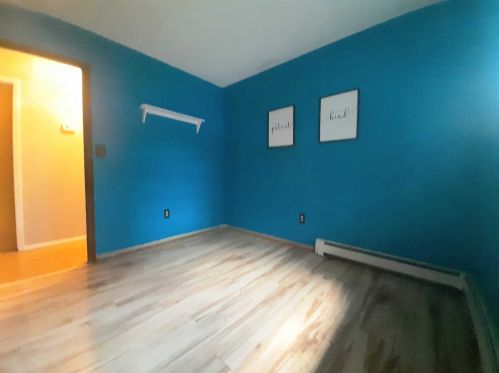 97 Sutton Park Rd, Poughkeepsie NY 12603-5635 exterior