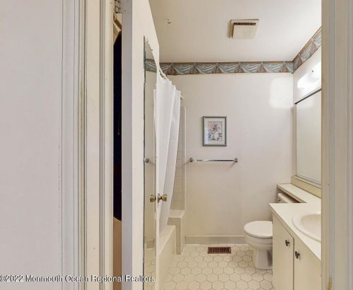 79 Halberd Ct, Old Bridge NJ 08857-3217 exterior